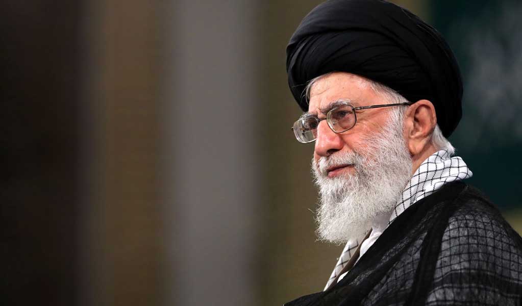 دیدار نوروزی آیت‌الله خامنه‌ای با اقشار مختلف مردم در حسینیه امام خمینی(ره)