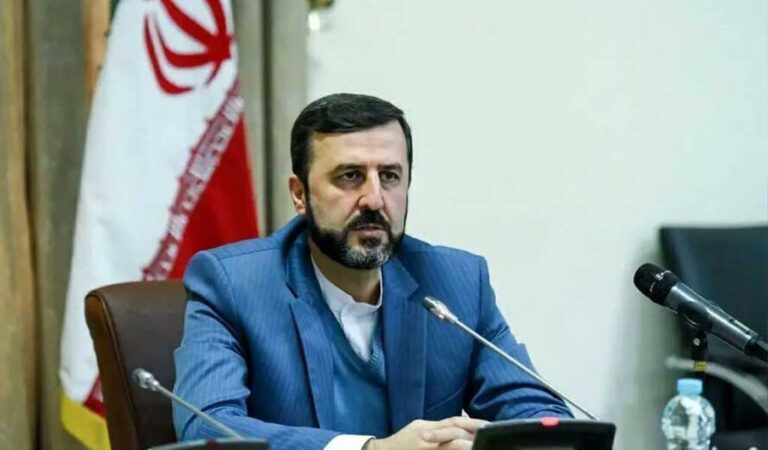 مذاکرات دیپلماتیک ایران و آمریکا با میانجیگری عمان
