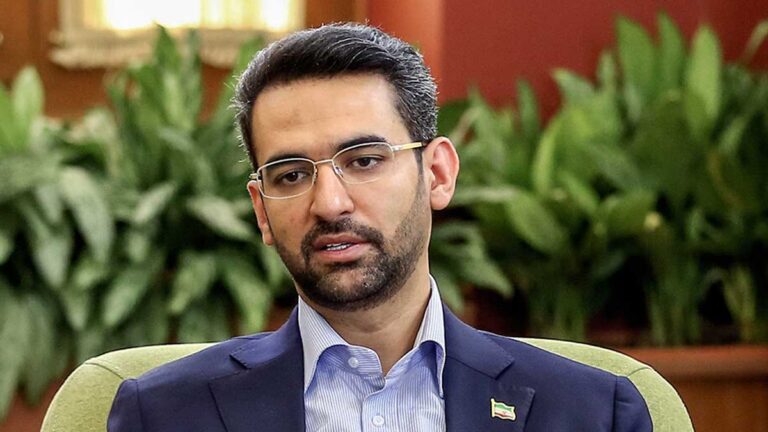 آذری جهرمی در همایش هوش مصنوعی