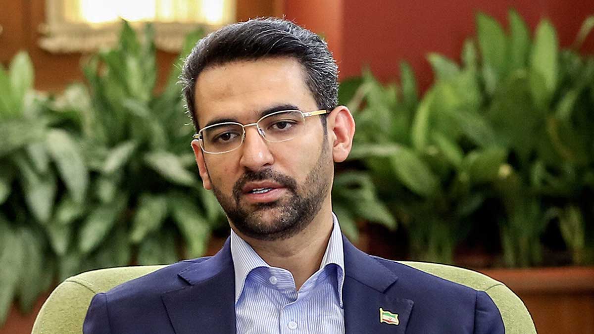 آذری جهرمی در همایش هوش مصنوعی