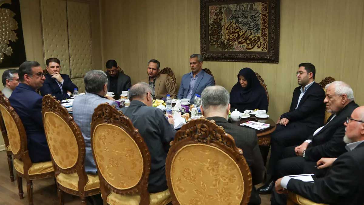 نشست سیاسی معاون وزیر کشور با نمایندگان حزب موتلفه اسلامی