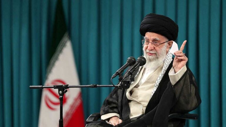 تقابل دیپلماتیک ایران و آمریکا بر سر برنامه هسته‌ای