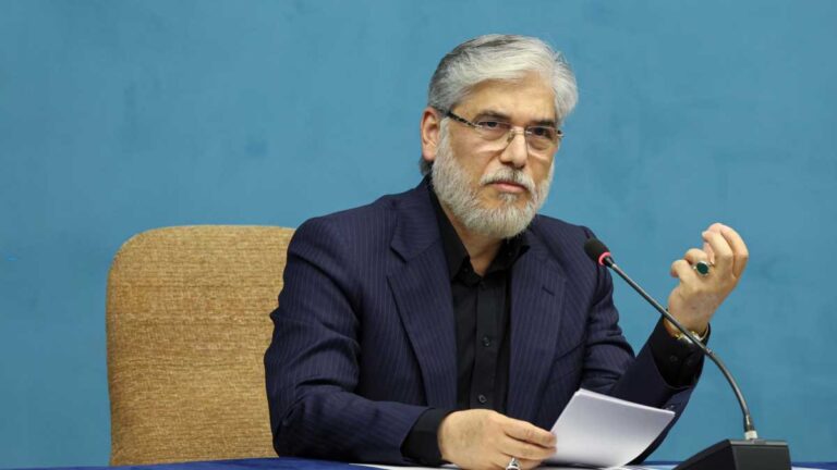 وزیر علوم در نشست خبری درباره چالش‌های آموزش عالی