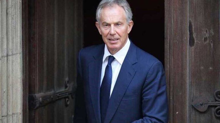 دونالد ترامپ و تونی بلر در کنار نقشه غزه