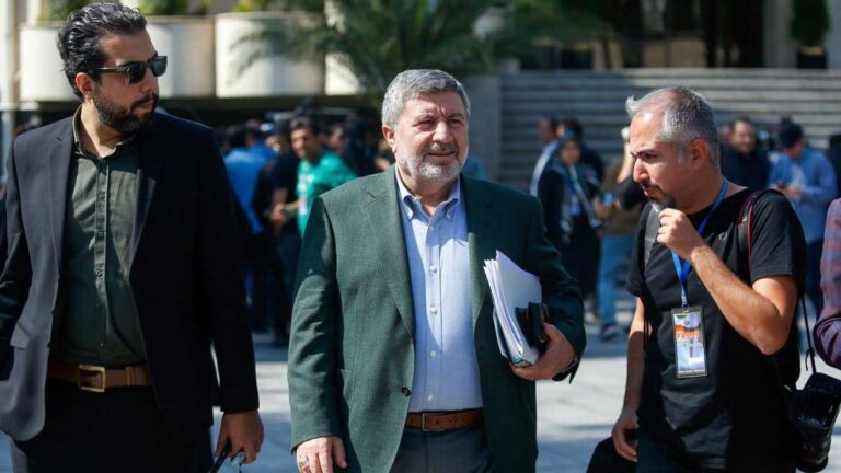 تکذیب شایعات ویزای آمریکا و دیدار ترامپ توسط الیاس حضرتی