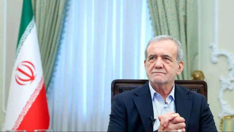 مسعود پزشکیان در جشنواره خیرین مدرسه‌ساز اصفهان