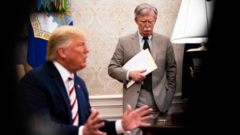 جان بولتون و اسناد طبقه‌بندی شده