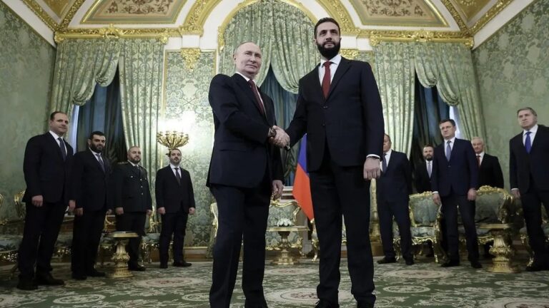 دیدار ولادیمیر پوتین و احمد الشرع در کاخ کرملین مسکو