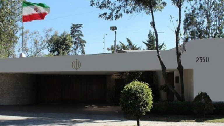 پرچم ایران و مکزیک، سفارت ایران در مکزیک، روابط دیپلماتیک