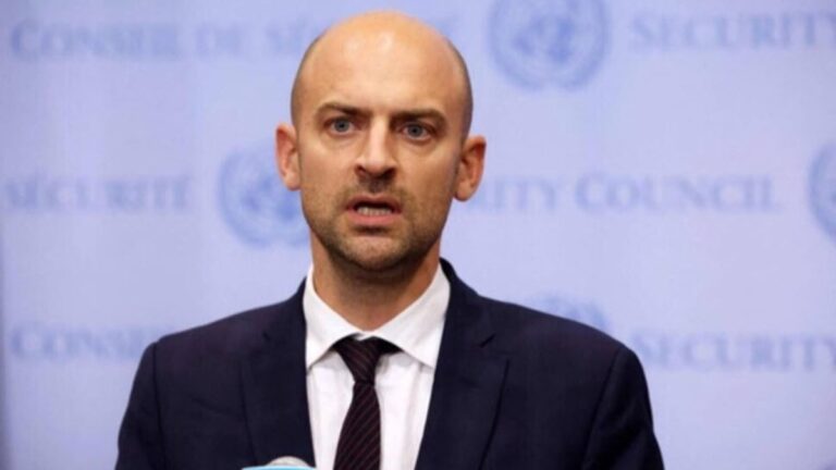 عملیات نظامی آمریکا در کارائیب، ناو هواپیمابر، مبارزه با مواد مخدر