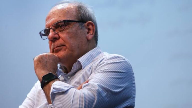 نمودار تورم و رکود در اقتصاد ایران با پس‌زمینه مردم و کسبه