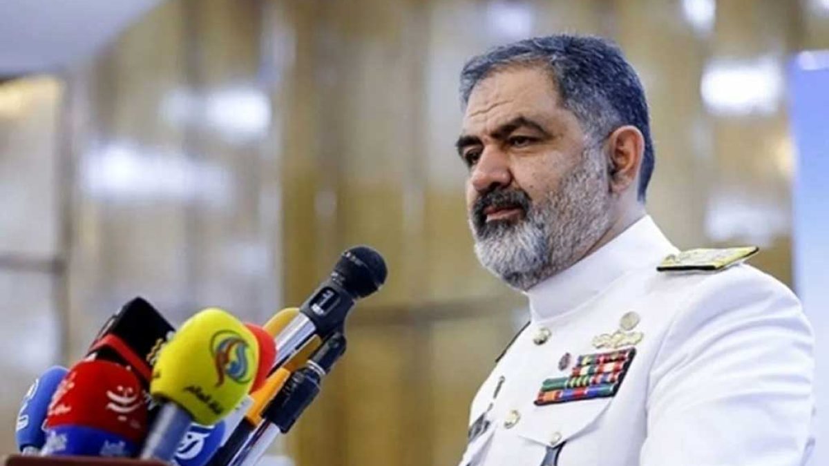 دیدار امیر دریادار شهرام ایرانی با تکاوران نیروی دریایی ارتش