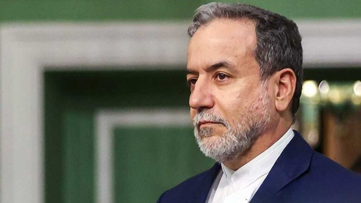 دیدار وزیر خارجه ایران با مقامات قطری در دوحه