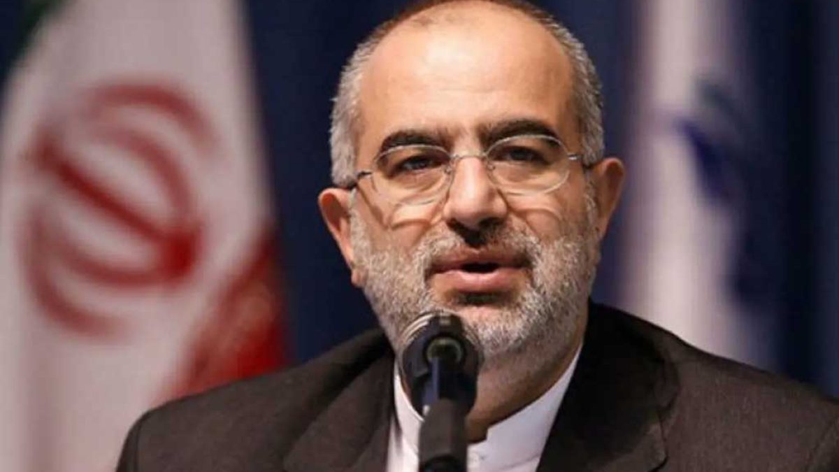 دونالد ترامپ در حال مذاکره با رهبران جهان