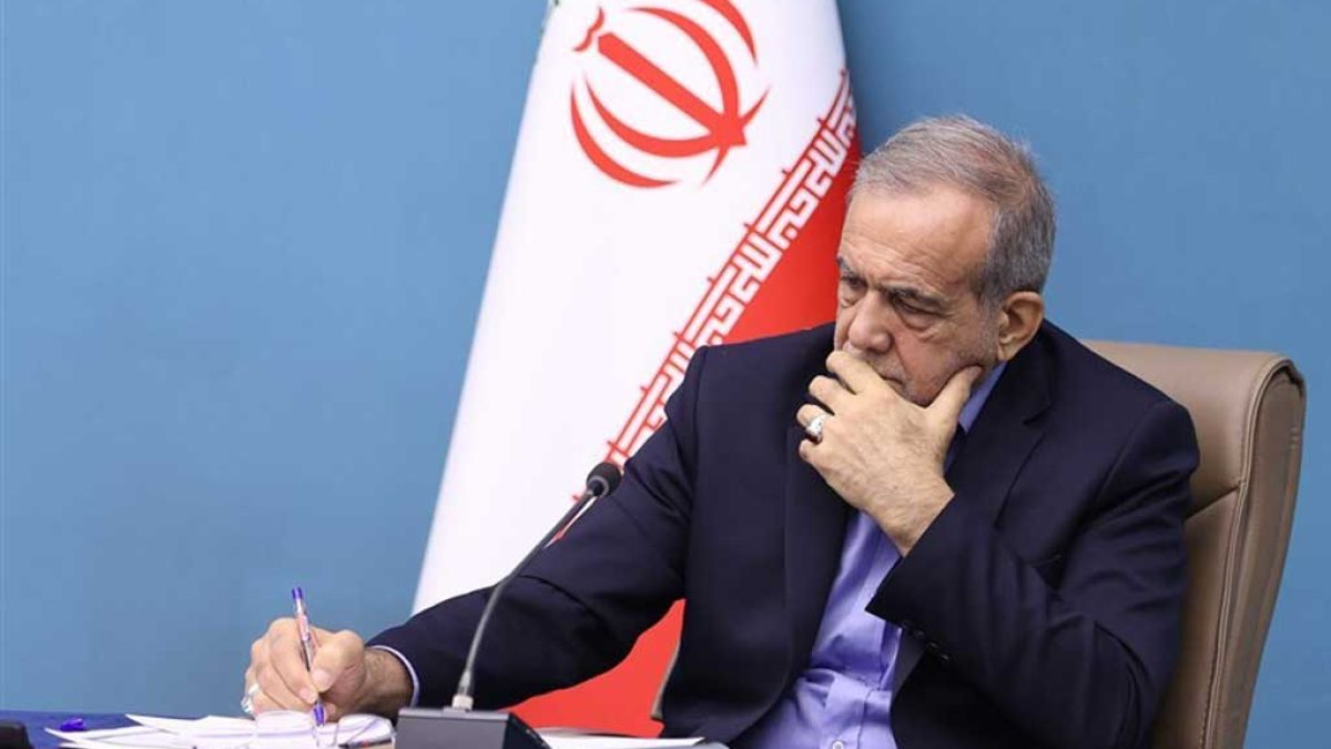 پیام تبریک رئیس جمهور پزشکیان به مناسبت شب یلدا از مصر
