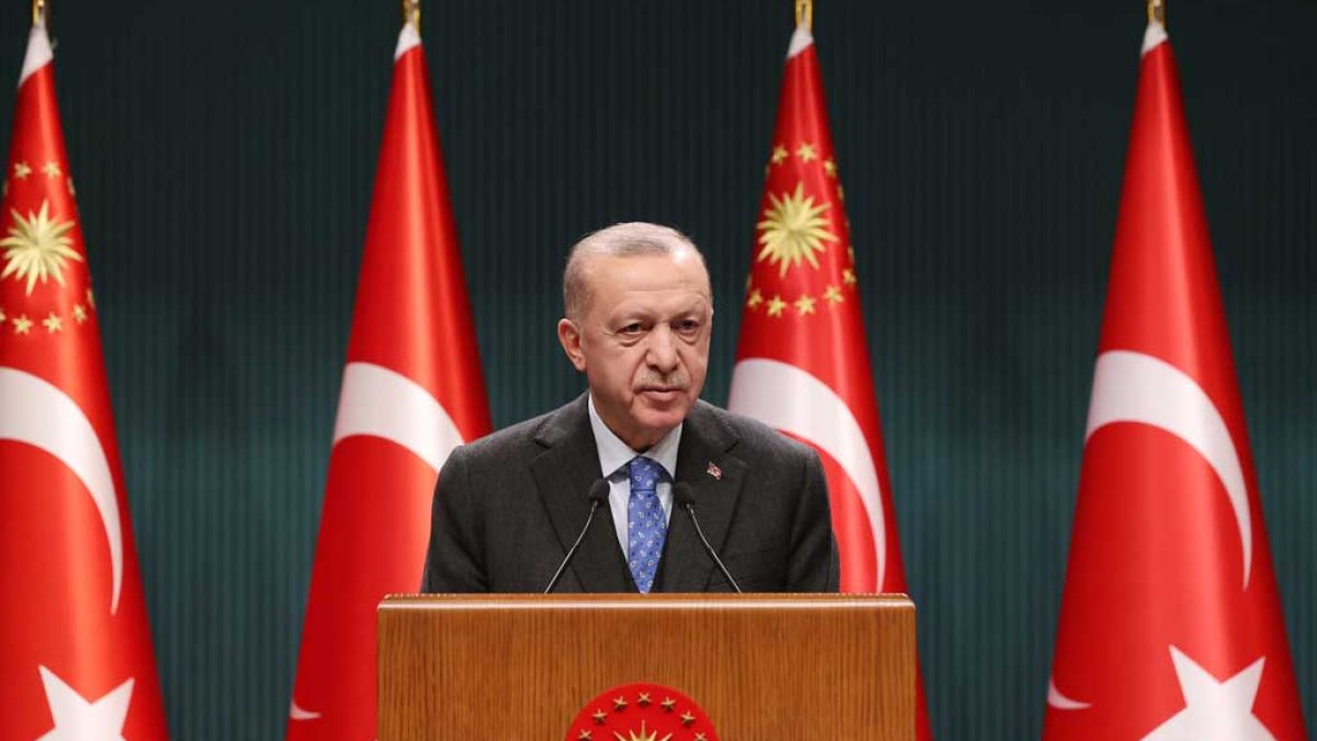 اردوغان در حال سخنرانی درباره مخالفت با طرح تخلیه غزه
