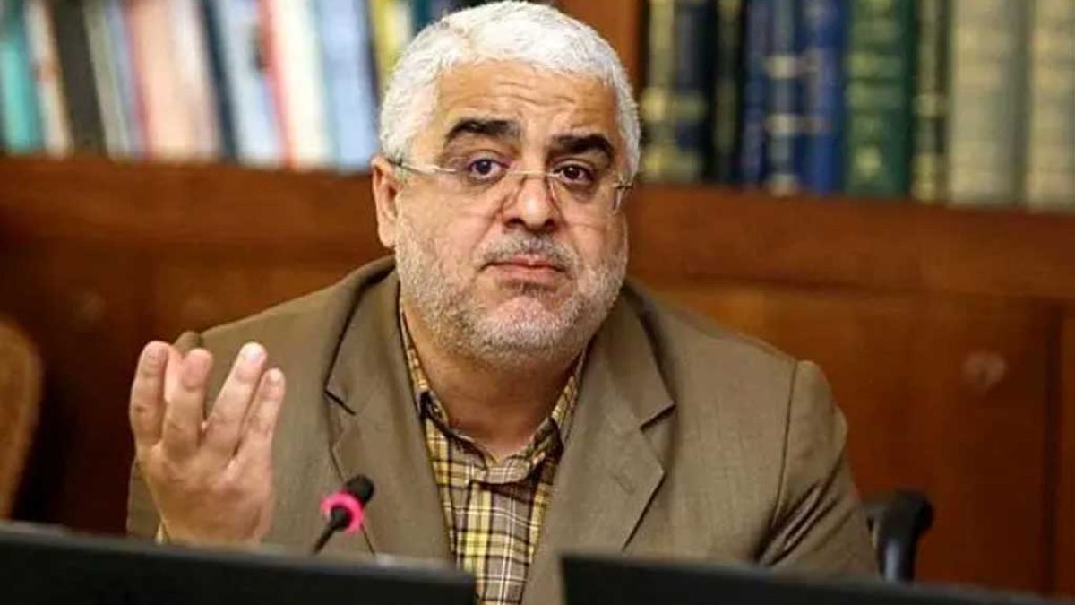 واکنش تند نماینده سابق به اظهارات جنجالی ثابتی در برابر مجلس