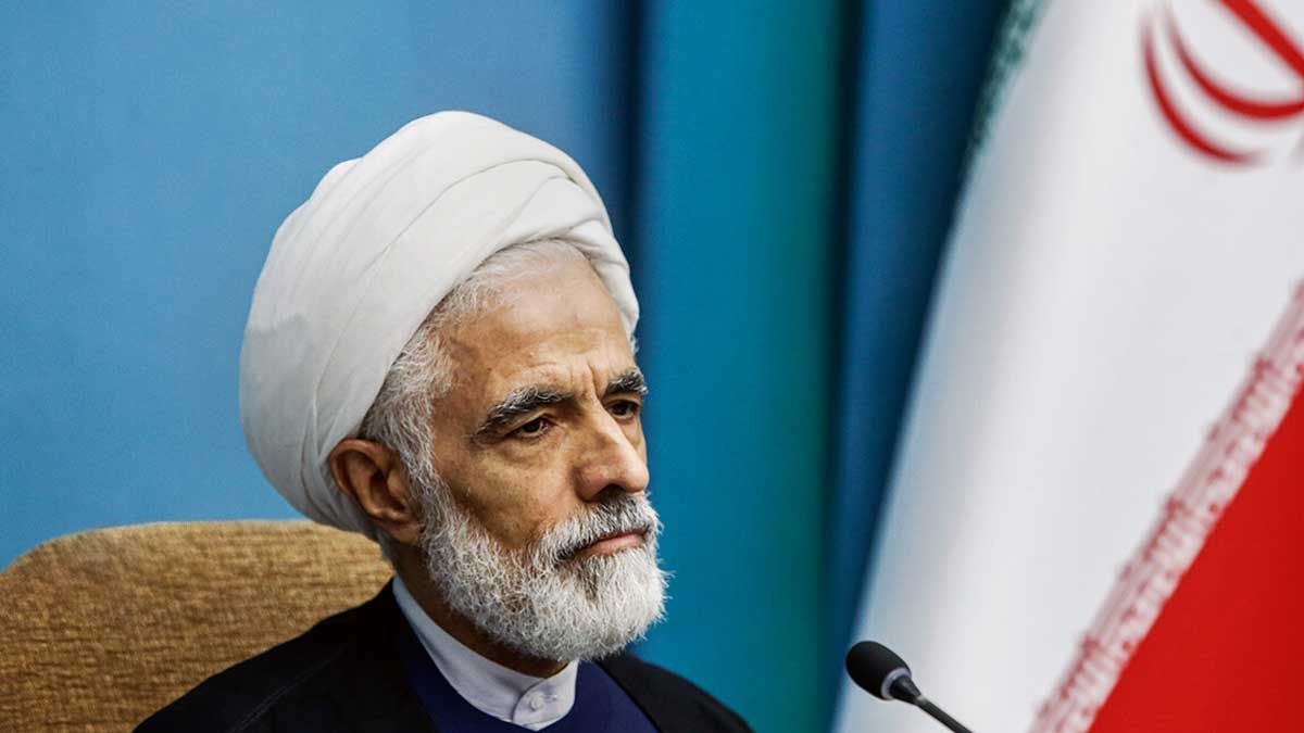 نشست شورای اداری استان بوشهر با حضور معاون حقوقی رئیس‌جمهور