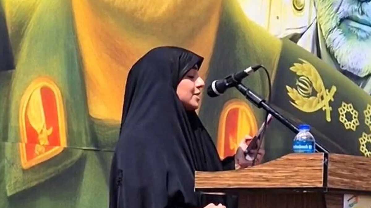 شهید سردار شادمانی و دخترش در مراسم یادبود