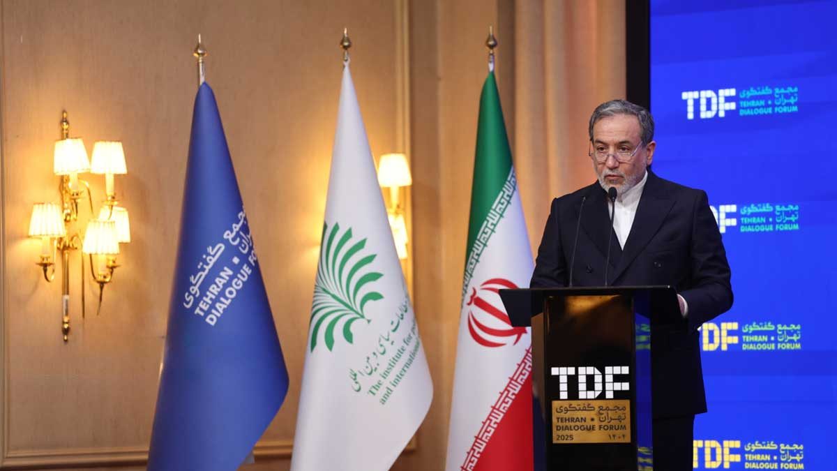 رونمایی از سردیس شهید حسین امیرعبداللهیان در اولین سالگرد شهادتش با حضور مقامات ارشد