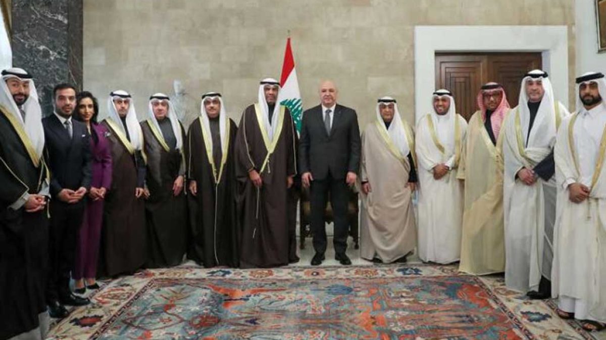 دیدار دیپلماتیک مقامات کویت و لبنان در بیروت