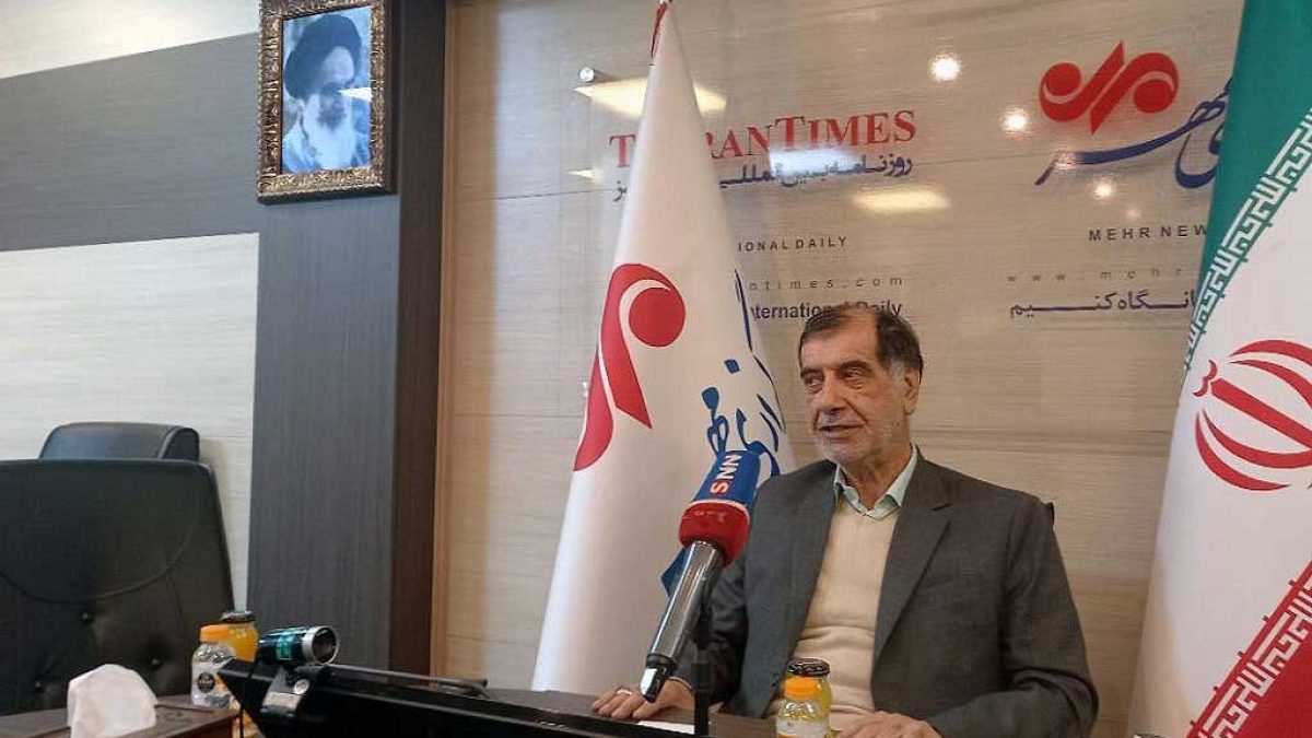 محمدرضا باهنر در نشست خبری خبرگزاری مهر