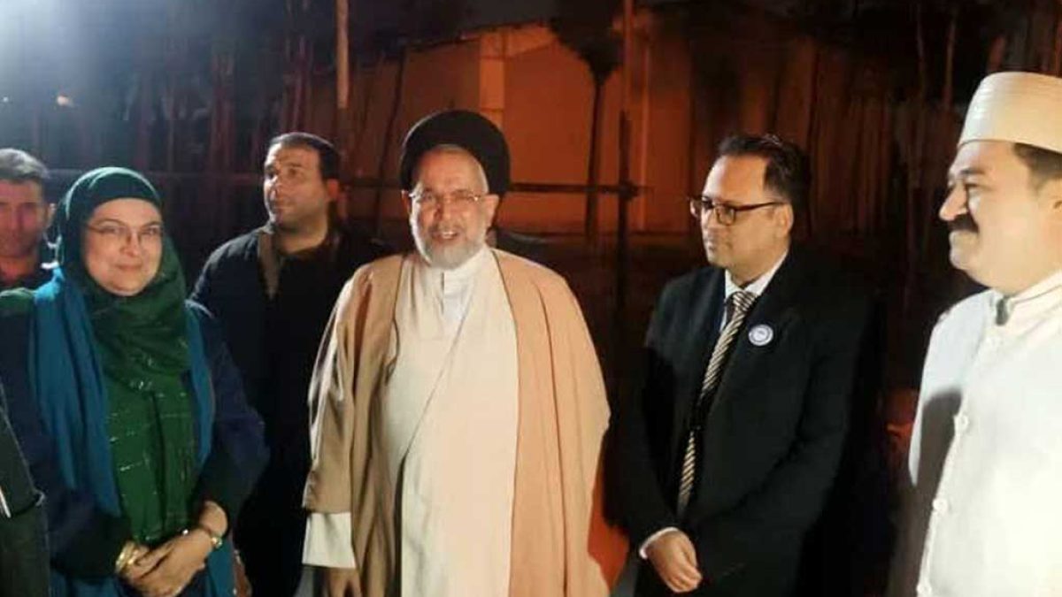 برگزاری آیین باستانی جشن سده با حضور مقامات دولتی و زرتشتیان
