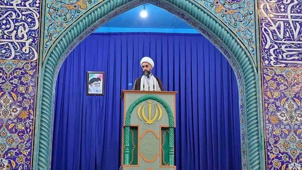 خطبه‌های نماز جمعه بوشهر و تأکید بر مقاومت اقتصادی
