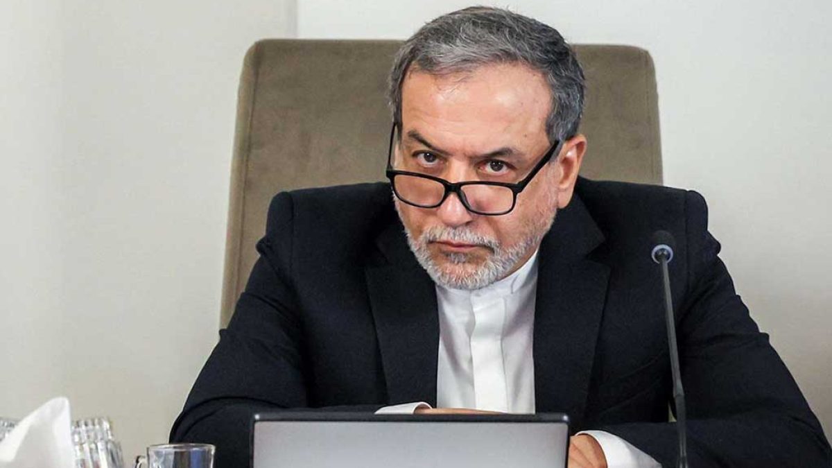 واکنش عراقچی به طرح جابجایی فلسطینیان