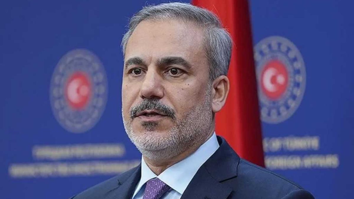 هاکان فیدان وزیر خارجه ترکیه در نشست خبری استانبول