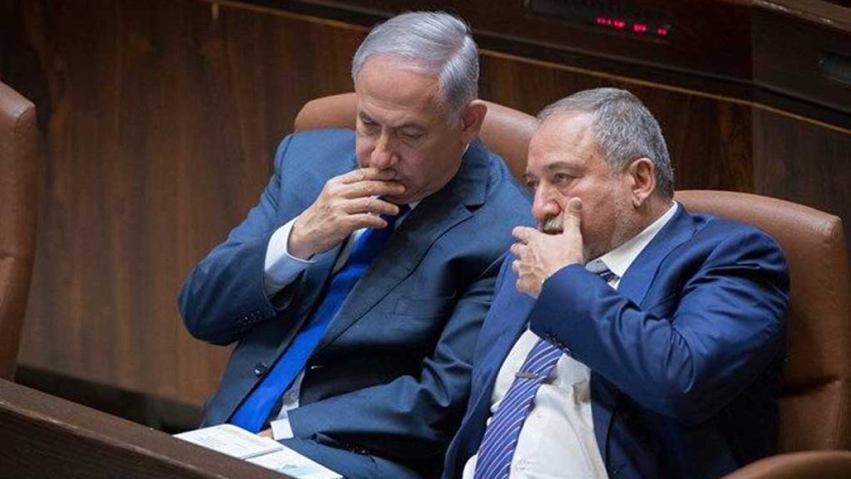 محمد بن سلمان در حال گفتگو درباره موضع عربستان در قبال فلسطین