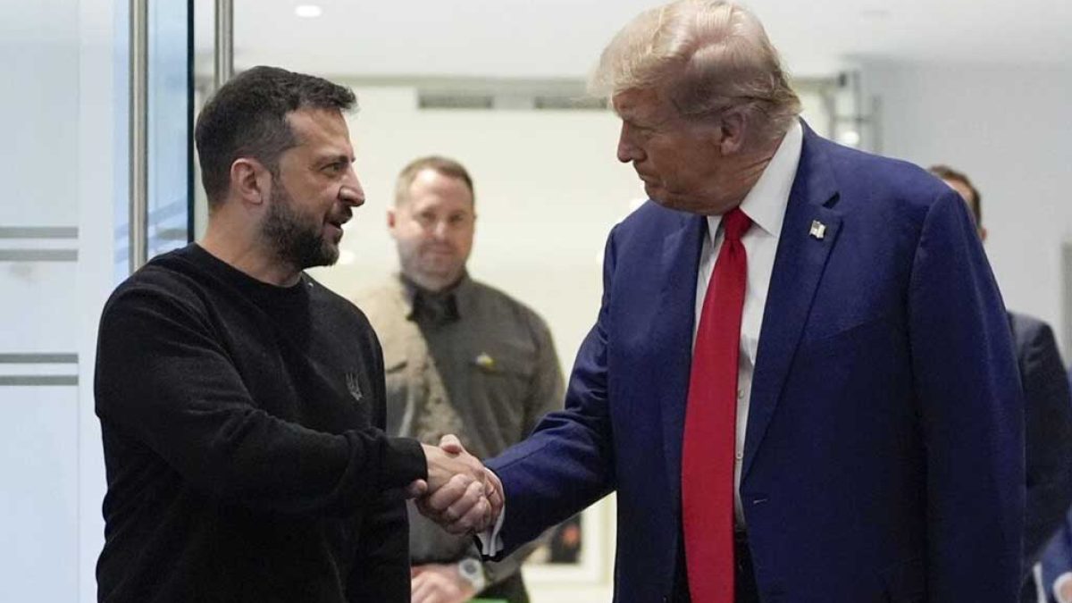 امضای توافقنامه توسعه منابع معدنی بین ترامپ و زلنسکی