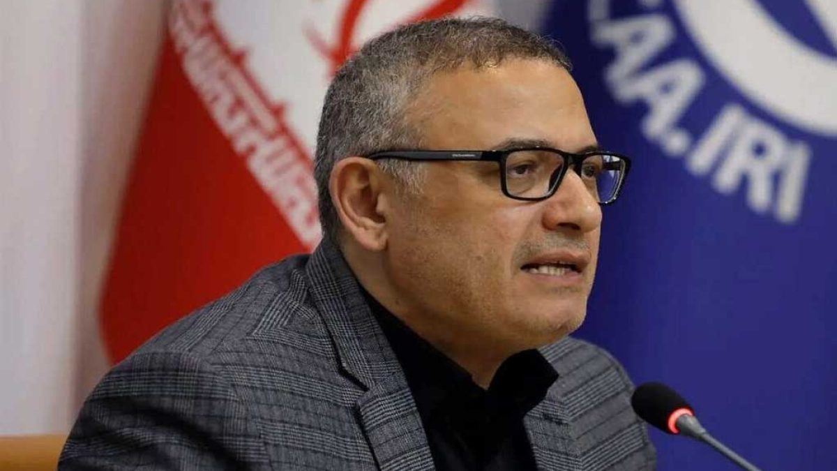 هواپیمای ایرانی در فرودگاه شارل دوگل پاریس