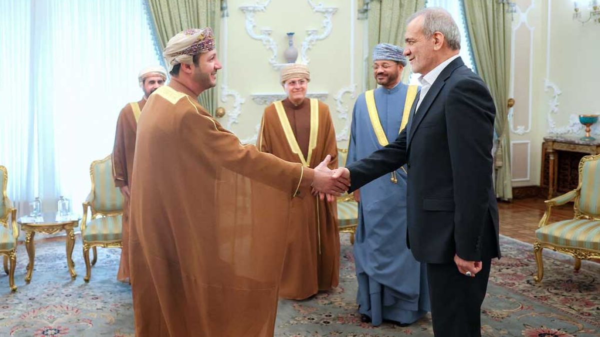 دیدار وزیر خارجه عمان با مقامات ایرانی در تهران