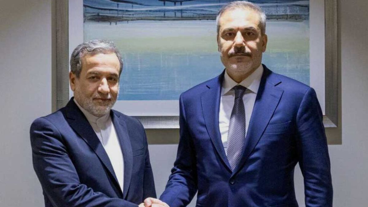 نشست وزرای خارجه کشورهای عضو دی۸ در قاهره