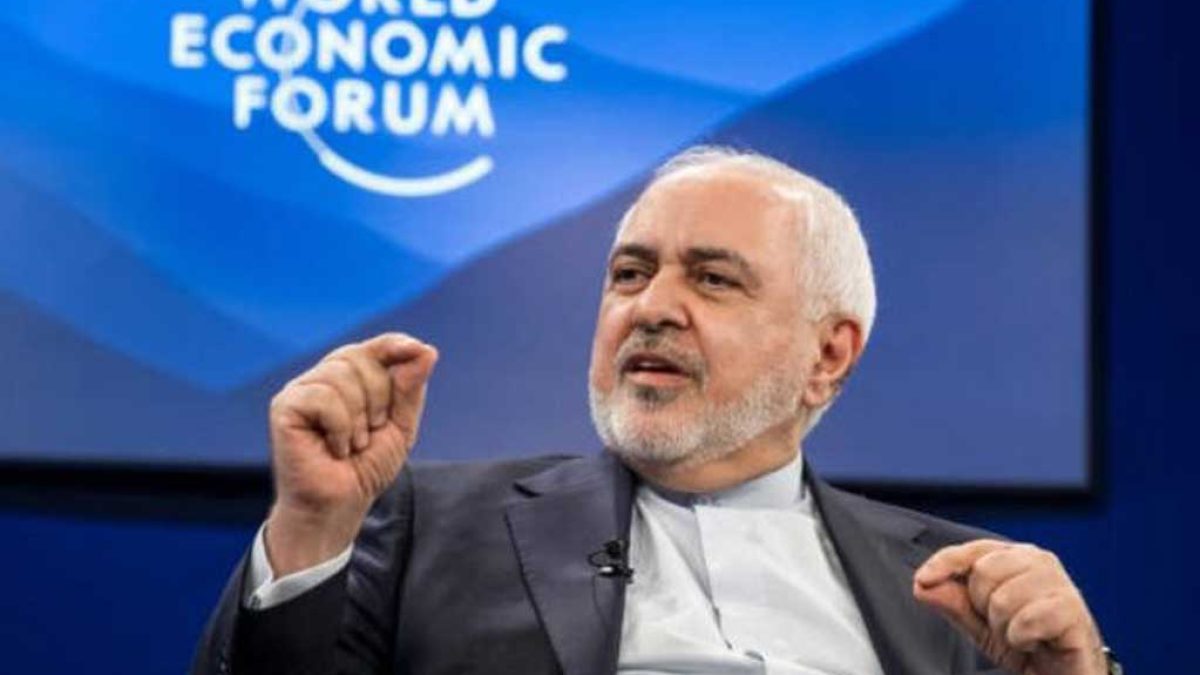 محمد جواد ظریف در مراسم رونمایی از سیاست‌نامه راهبرد وفاق