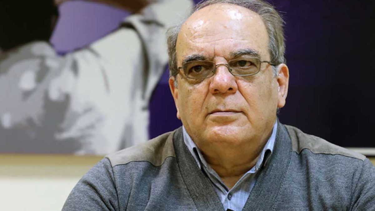 مشاوران سیاسی در محضر قدرت