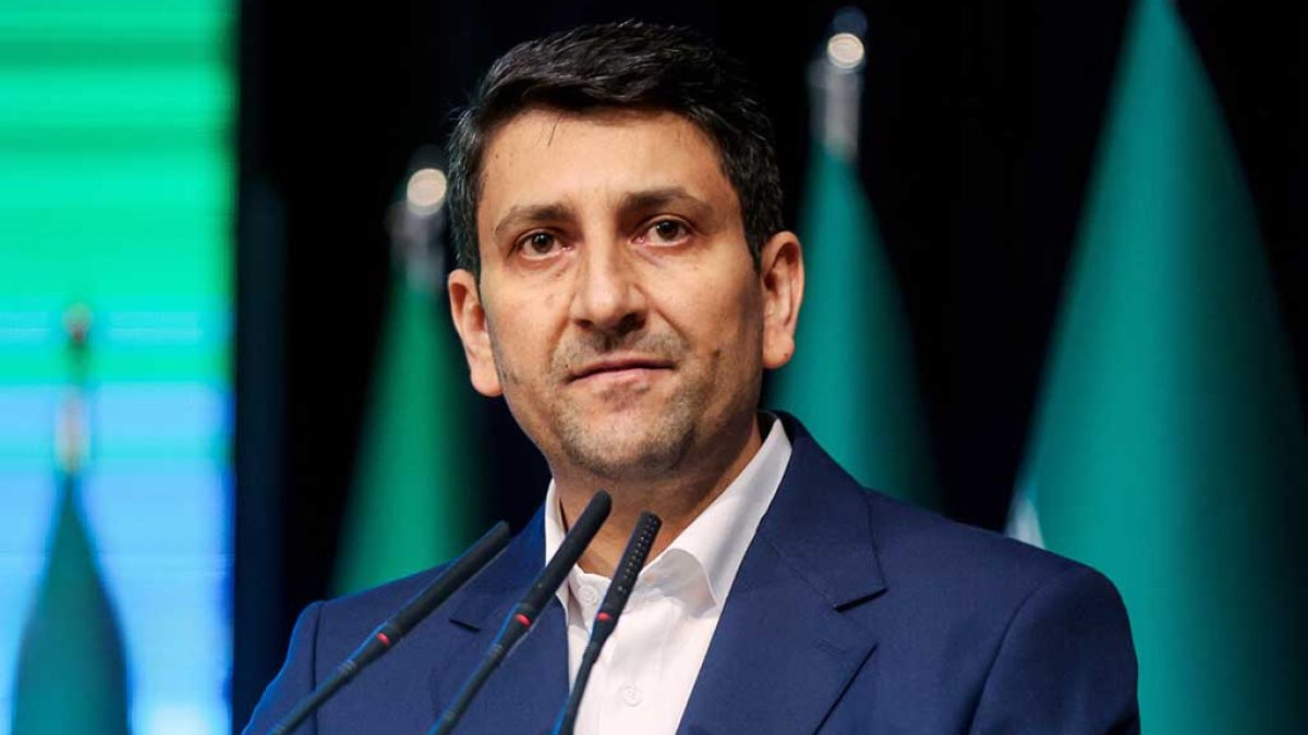 سخنرانی وزیر ارتباطات درباره توسعه فیبر نوری