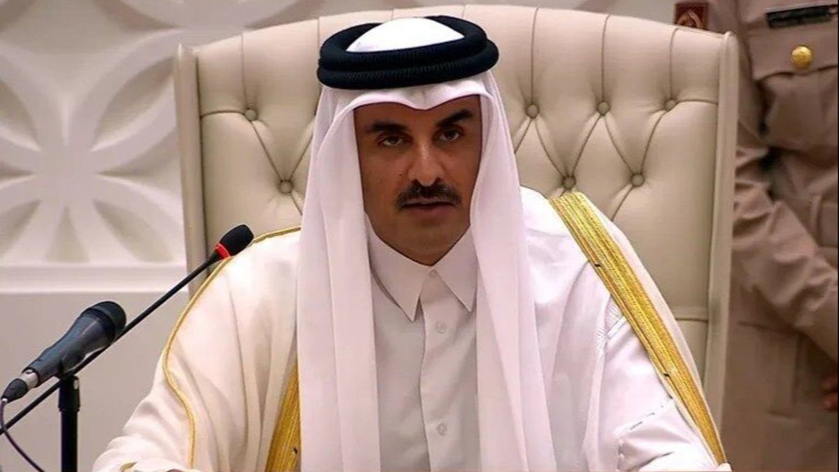 امیر قطر شیخ تمیم بن حمد آل ثانی در حال سخنرانی