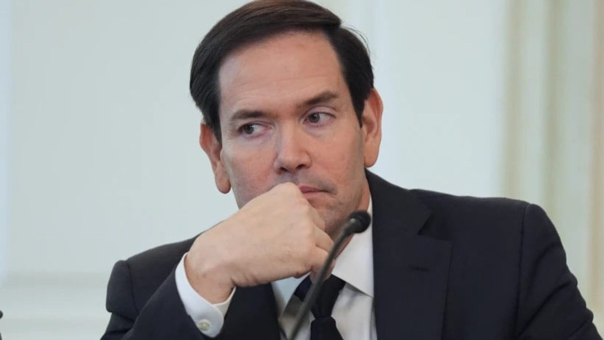 مذاکرات صلح اوکراین، طرح ترامپ، سناتور روبیو و پرچم اوکراین و آمریکا