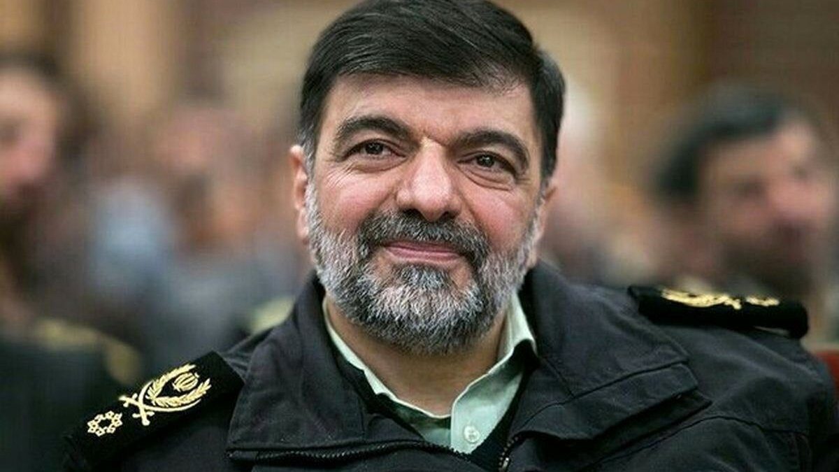 سردار احمدرضا رادان در جلسه قرارگاه انتظامی