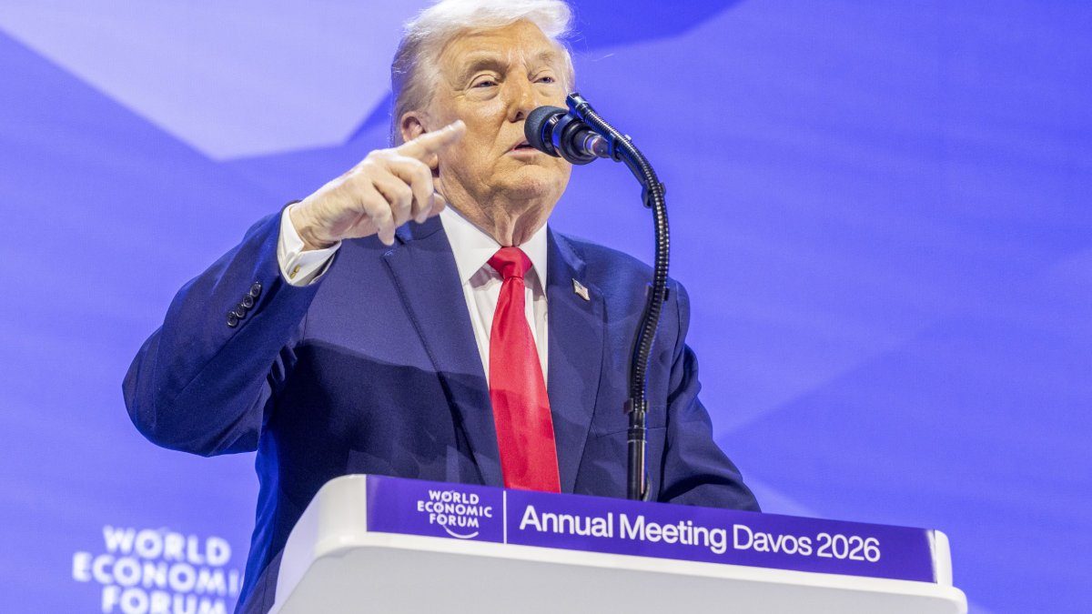 اعزام ناو هواپیمابر آمریکا به خلیج فارس و اعتراضات ایران