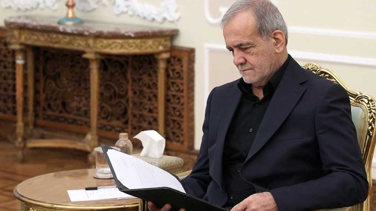 جلسه ستاد مبارزه با قاچاق سوخت با حضور رئیس جمهور