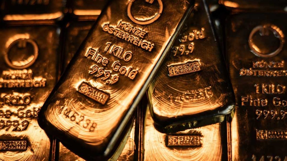 افزایش قیمت طلا به بالای ۳,۰۰۰ دلار در بازارهای جهانی