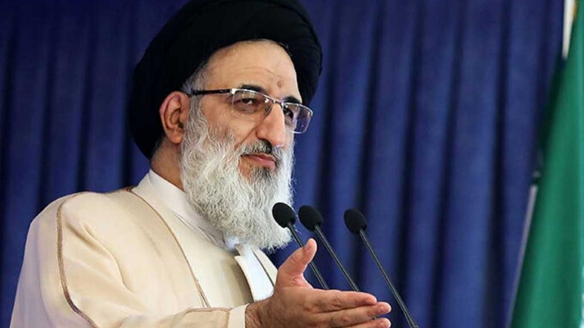 سخنرانی آیت‌الله حسینی همدانی در نماز جمعه کرج درباره مواضع ایران