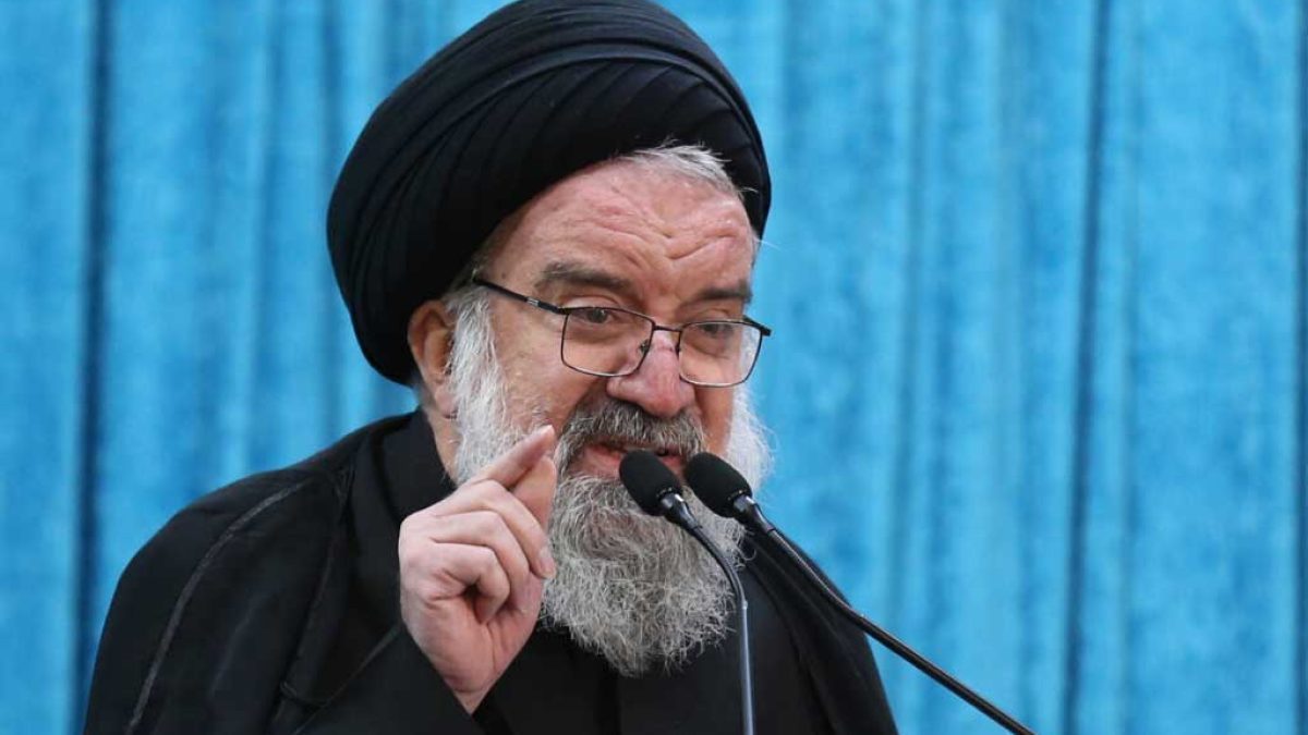 نماز جمعه تهران در دانشگاه تهران با سخنرانی آیت‌الله خاتمی