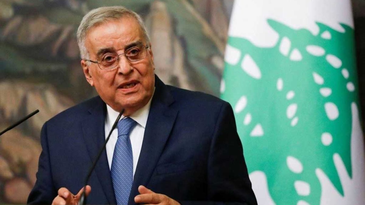 عبدالله بوحبیب وزیر خارجه لبنان در حال سخنرانی درباره قطعنامه ۱۷۰۱
