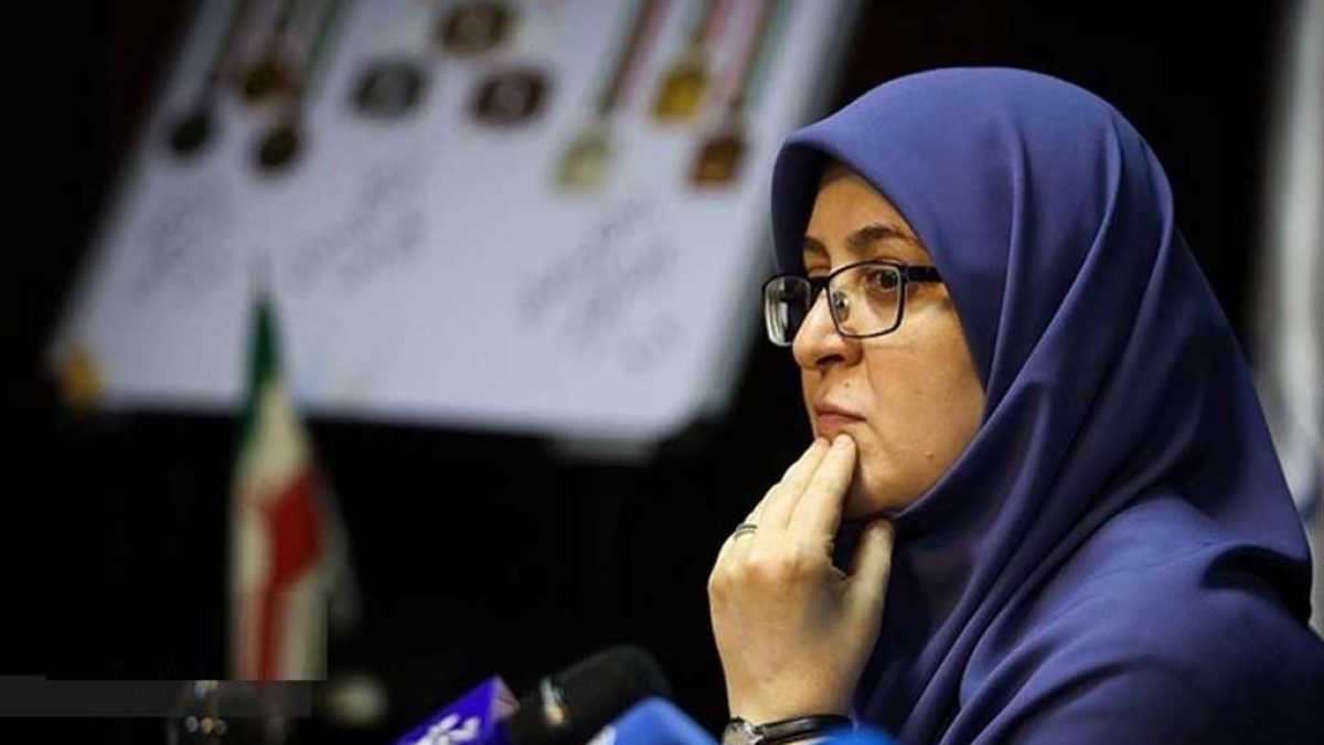 سخنگوی دولت در حال صحبت درباره همسان‌سازی حقوق بازنشستگان