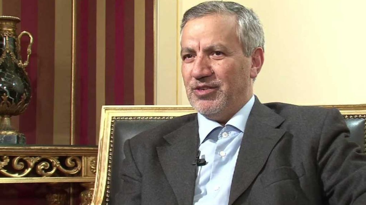 سقوط دیکتاتوری خانوادگی