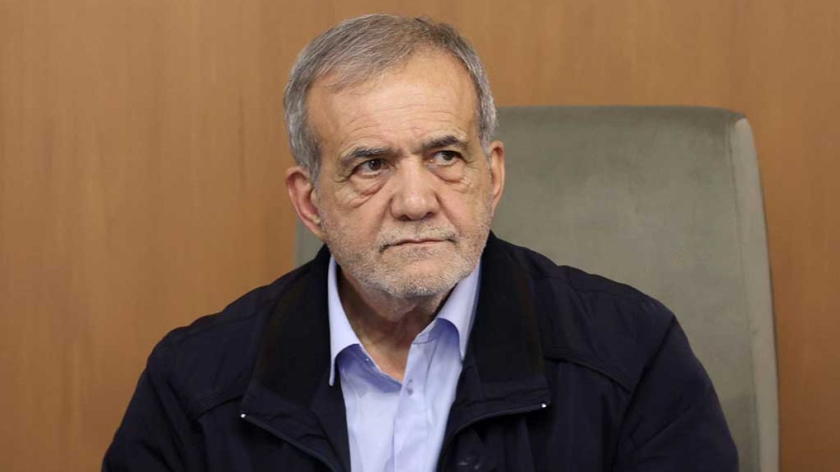 رئیس جمهور در جلسه هیئت دولت درباره تجاوز اسرائیل سخن می‌گوید